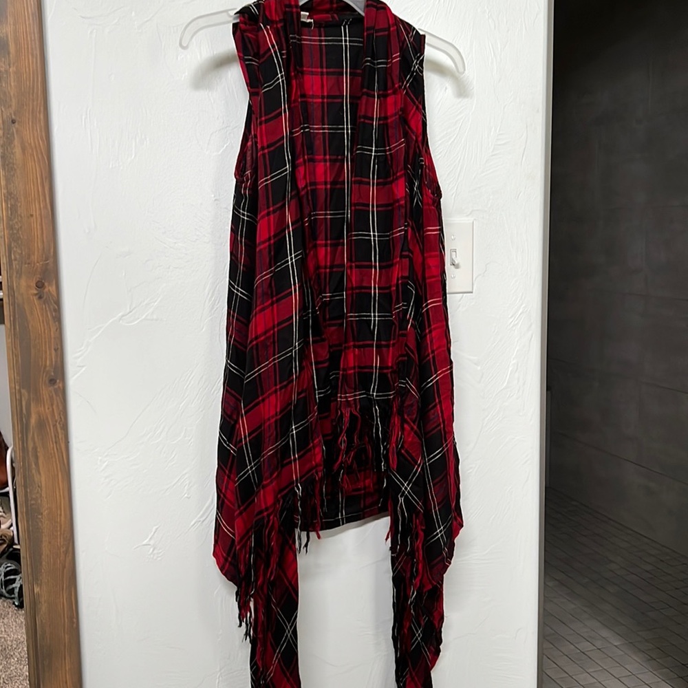 Adorable plaid layering vest